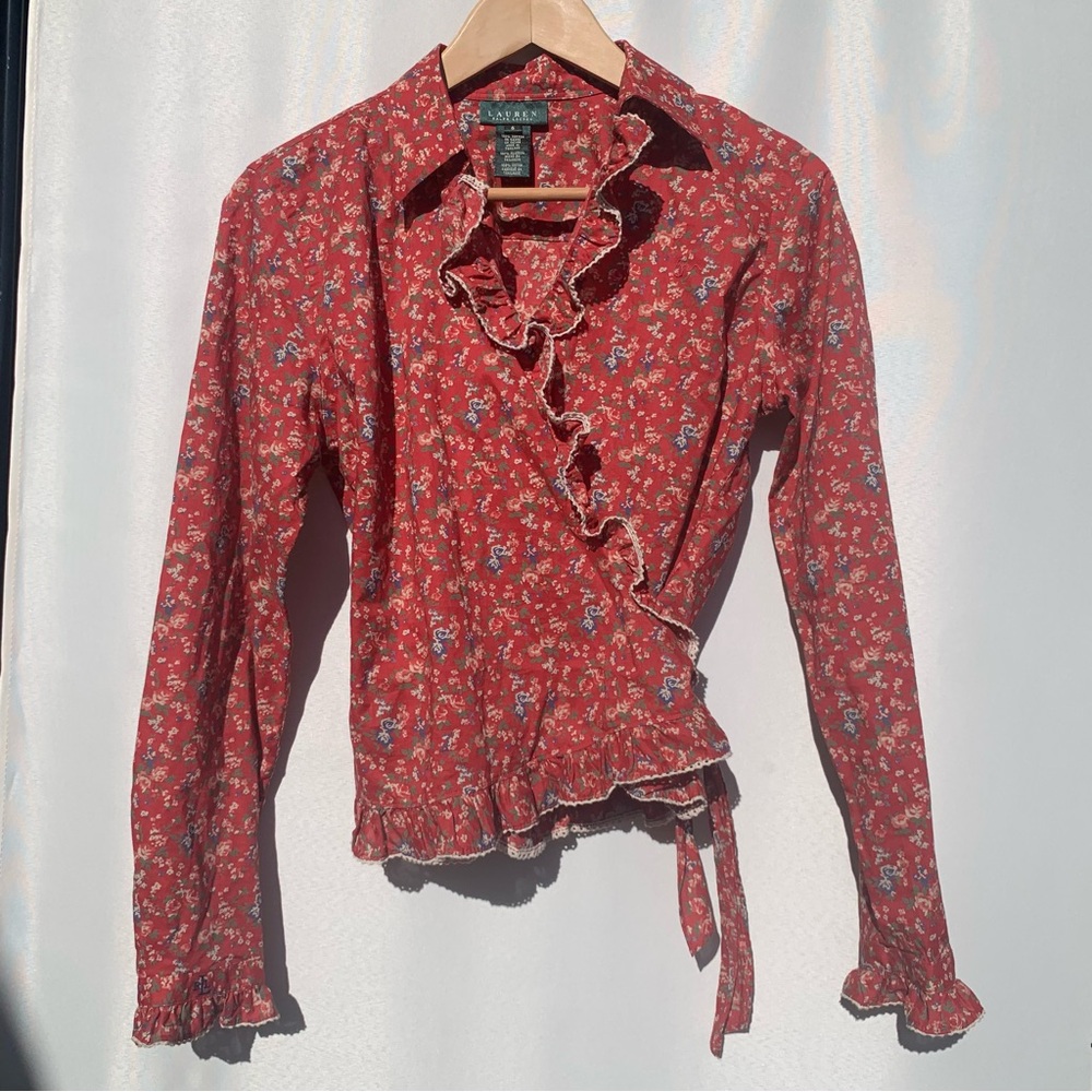 Gorgeous early 2000s Lauren Ralph Lauren floral ruffle bohemian wrap blouse top